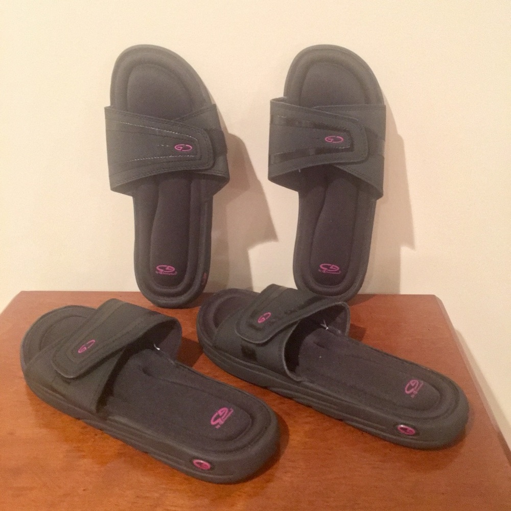 Firm gel slippers.